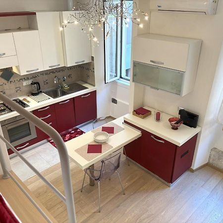 Red Velvet Apartment Триест Екстериор снимка