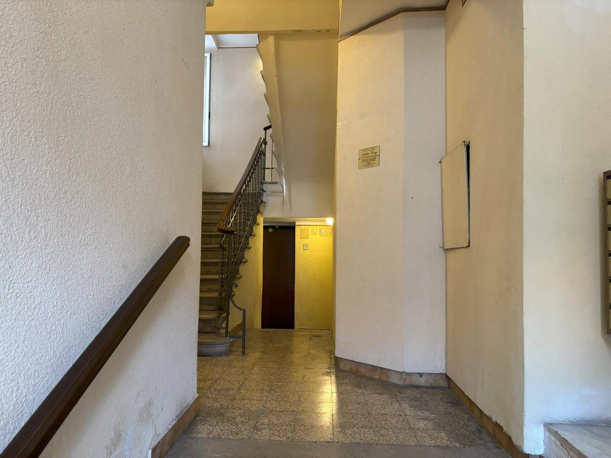 Red Velvet Apartment Триест Екстериор снимка